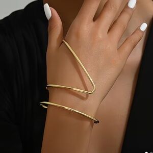 Affordable Fashion Finds Gold Spiral Arm Cuff Bracelet